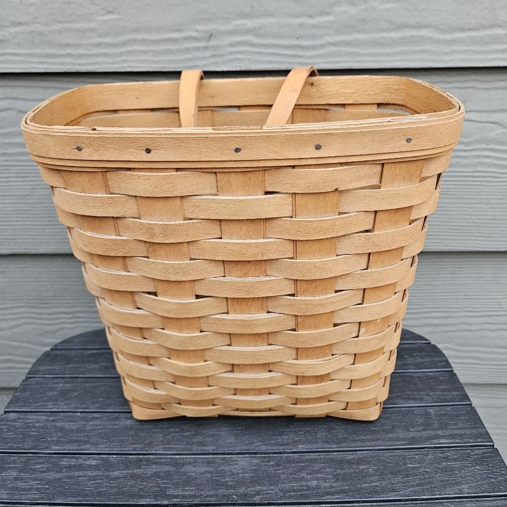 1995 Longaberger Handwoven Hanging Tall Key Mail Basket Leather Strap Vintage